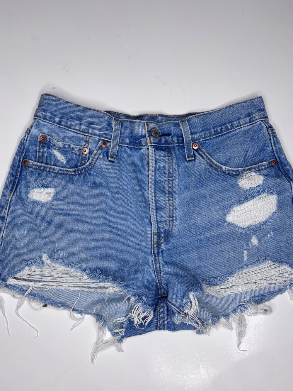 Levi’s 501 Cut Off Distressed Jean Shorts Distressed Denim Women Size 29